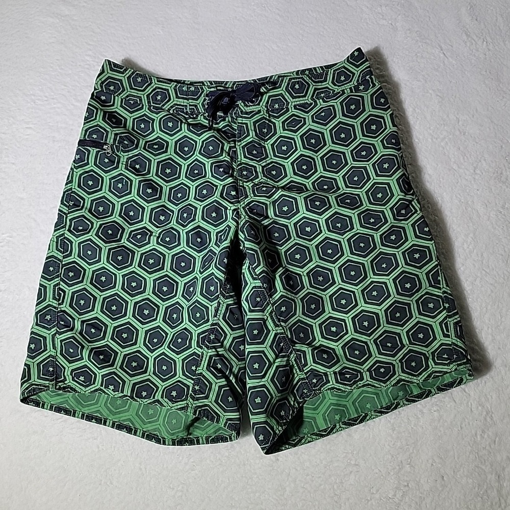 Patagonia Wavefarer Board Shorts Size 32 Green/Navy Blue Print 86556‎